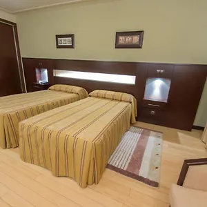 Hotel 5 Pinos, Madri