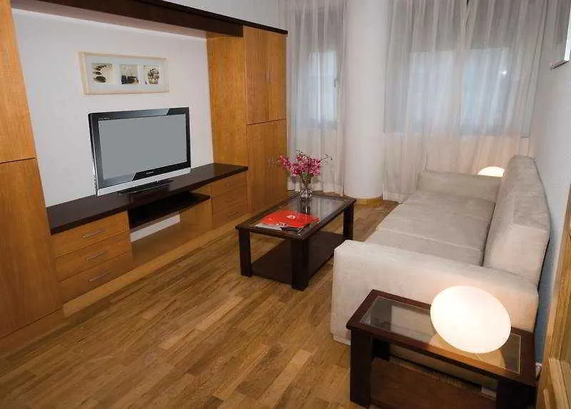 Hotel Suites Kris Aeropuerto Madri